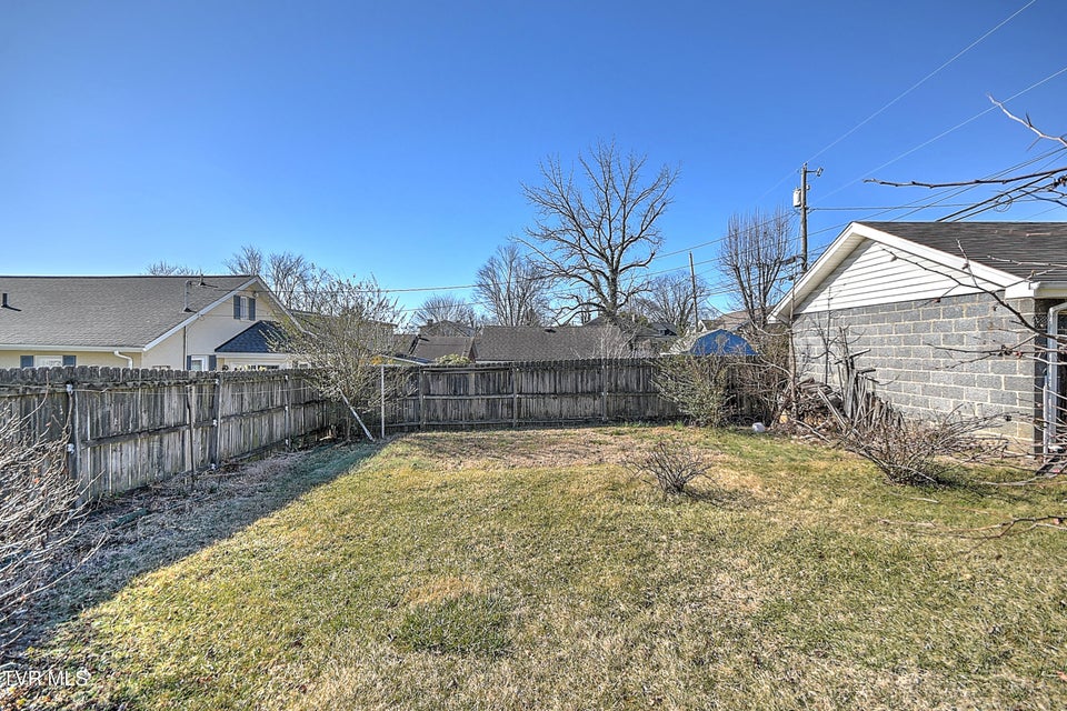 Photo #34: 724 Park Street