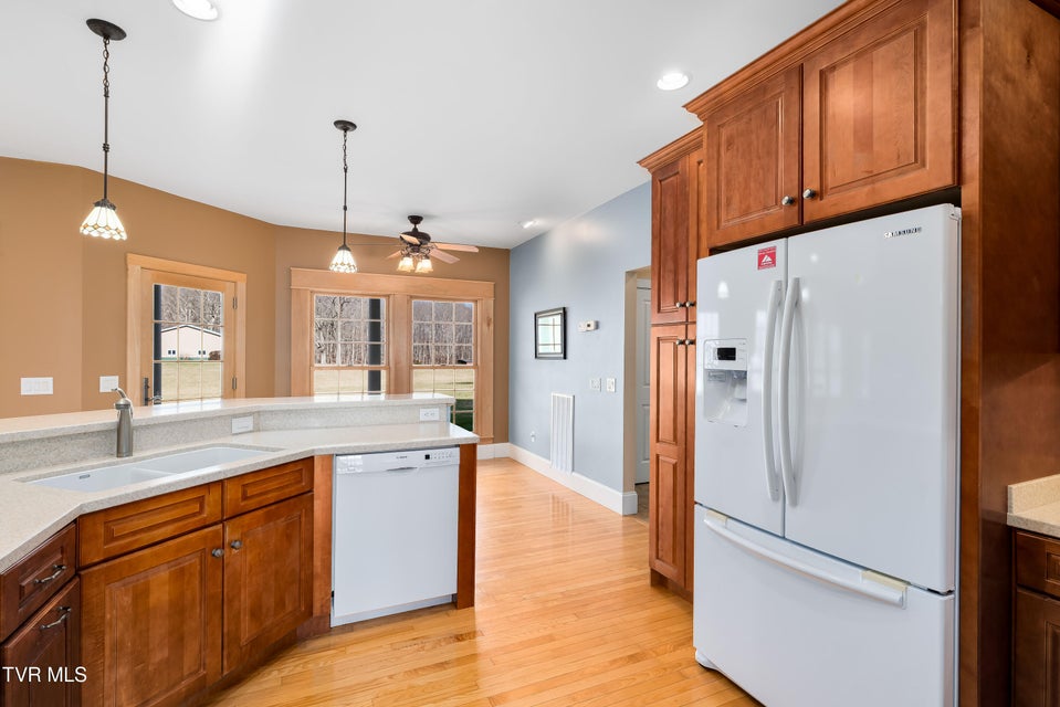 Photo #47: 287 Saylor Hill Road