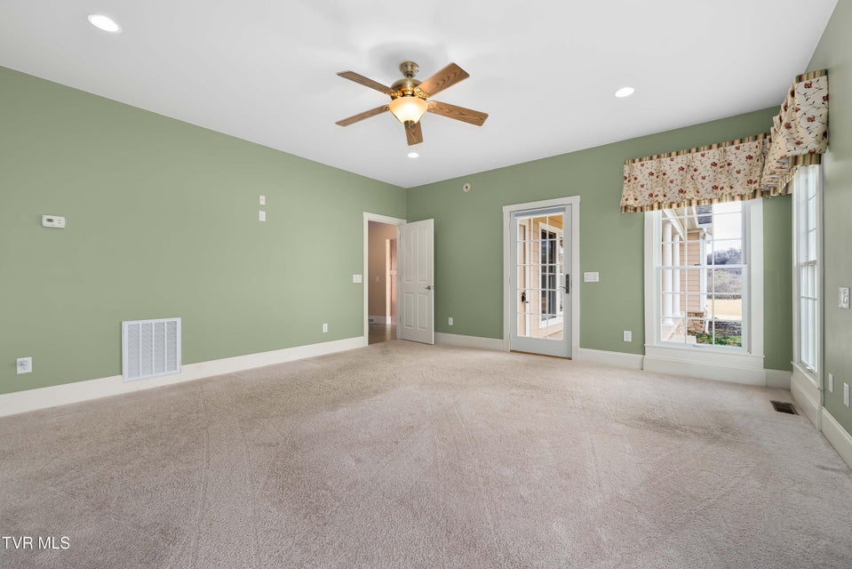 Photo #58: 287 Saylor Hill Road