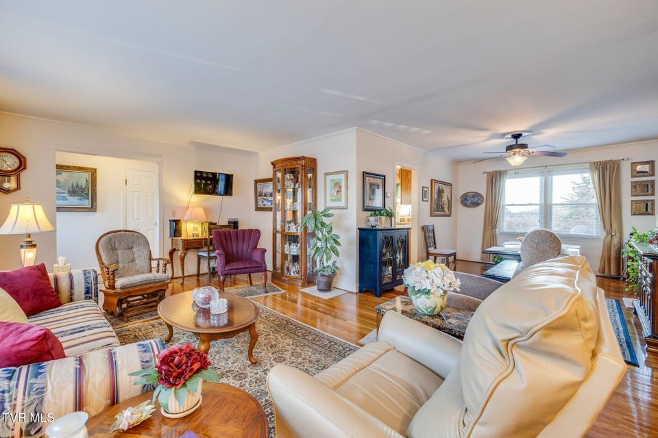 Photo #7: 317 Sunnybrook Drive