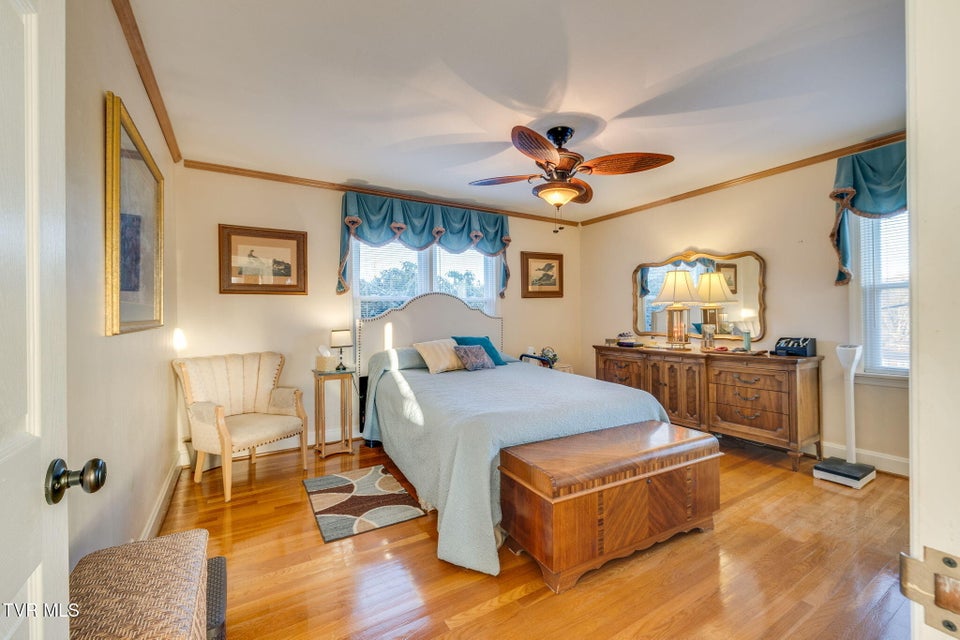 Photo #14: 317 Sunnybrook Drive