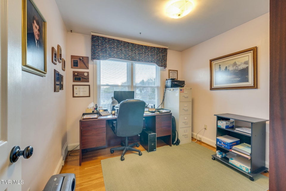 Photo #22: 317 Sunnybrook Drive