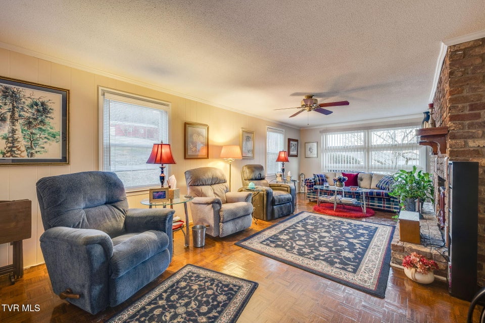 Photo #25: 317 Sunnybrook Drive