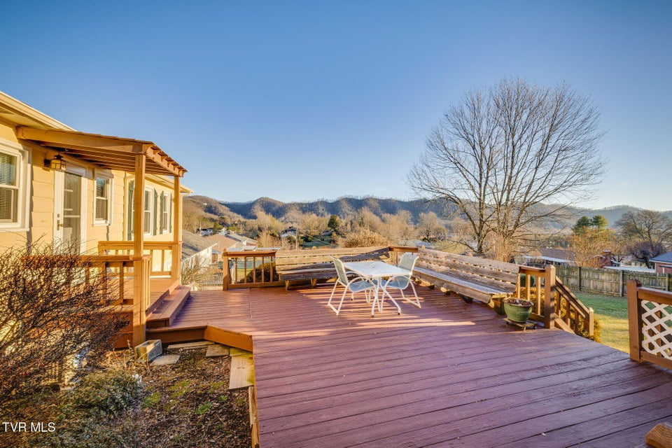 Photo #31: 317 Sunnybrook Drive