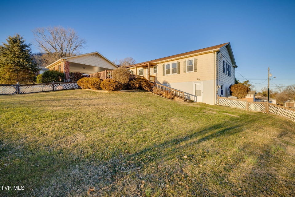 Photo #33: 317 Sunnybrook Drive