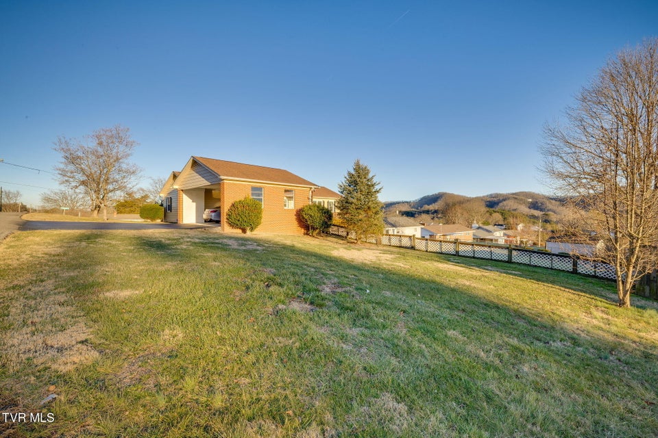 Photo #35: 317 Sunnybrook Drive