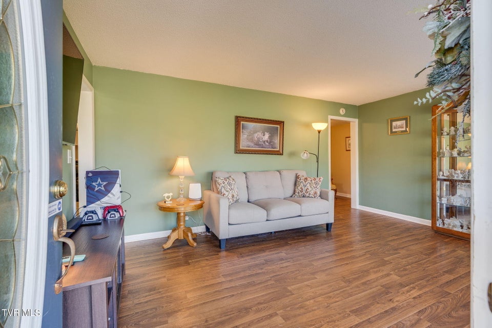 Photo #6: 205 Daytona Place