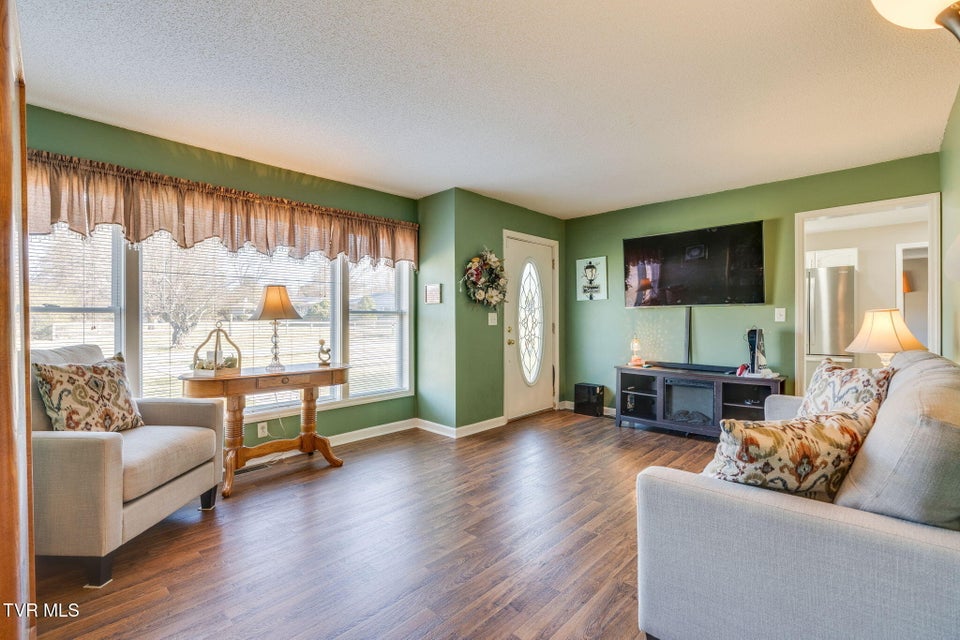 Photo #8: 205 Daytona Place