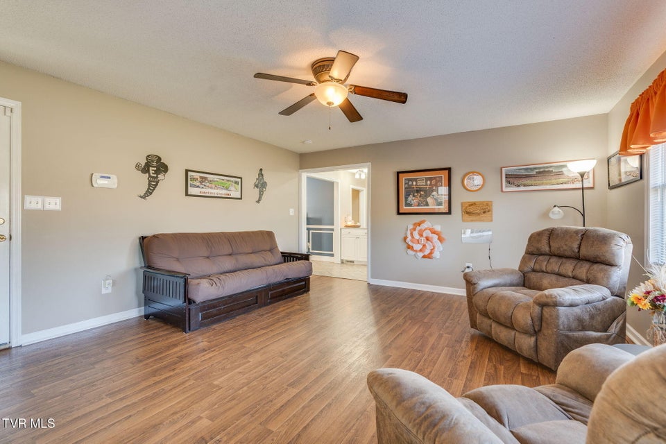 Photo #25: 205 Daytona Place