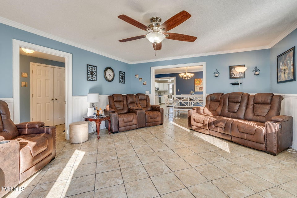 Photo #30: 205 Daytona Place