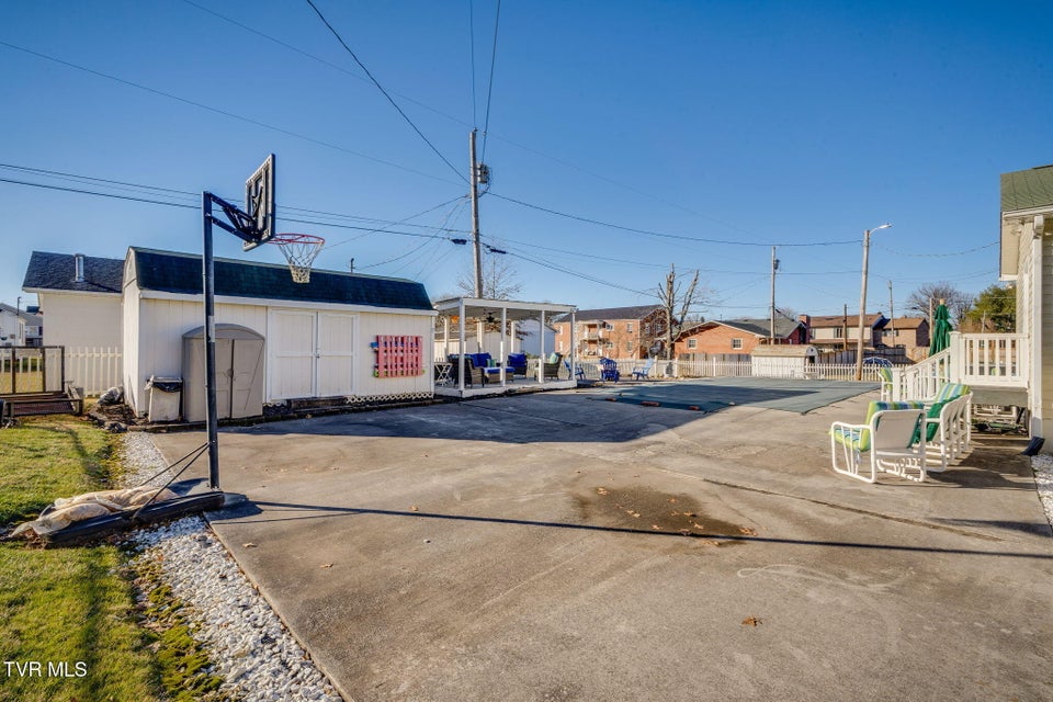 Photo #32: 205 Daytona Place