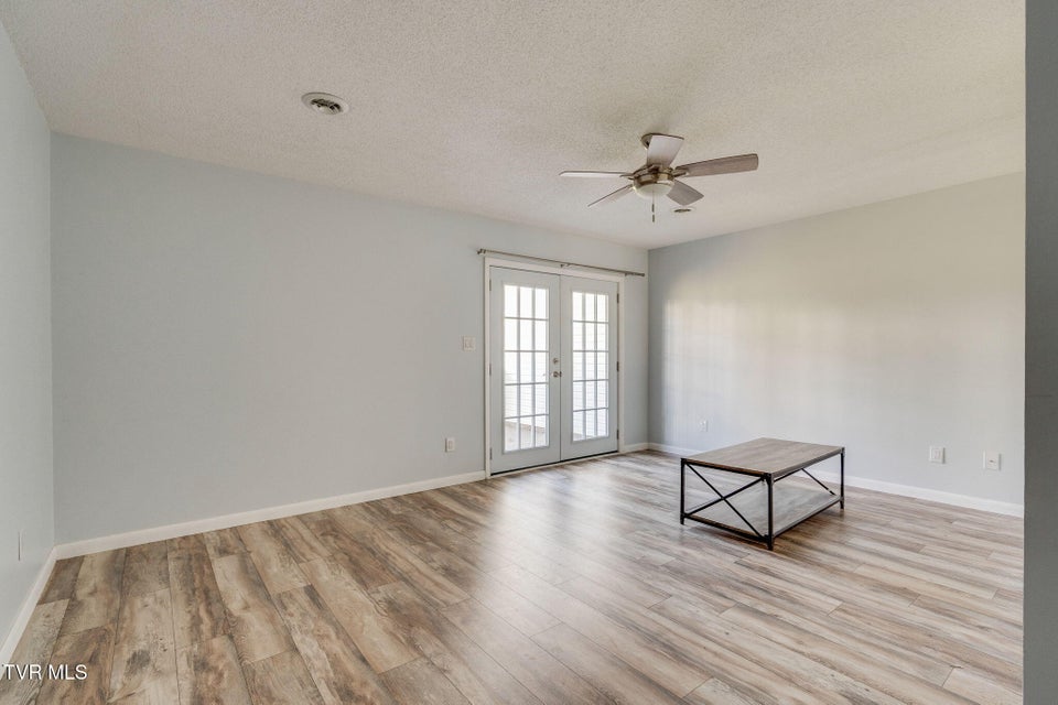 Photo #9: 2023 Weaver Pike