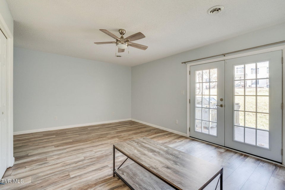 Photo #12: 2023 Weaver Pike