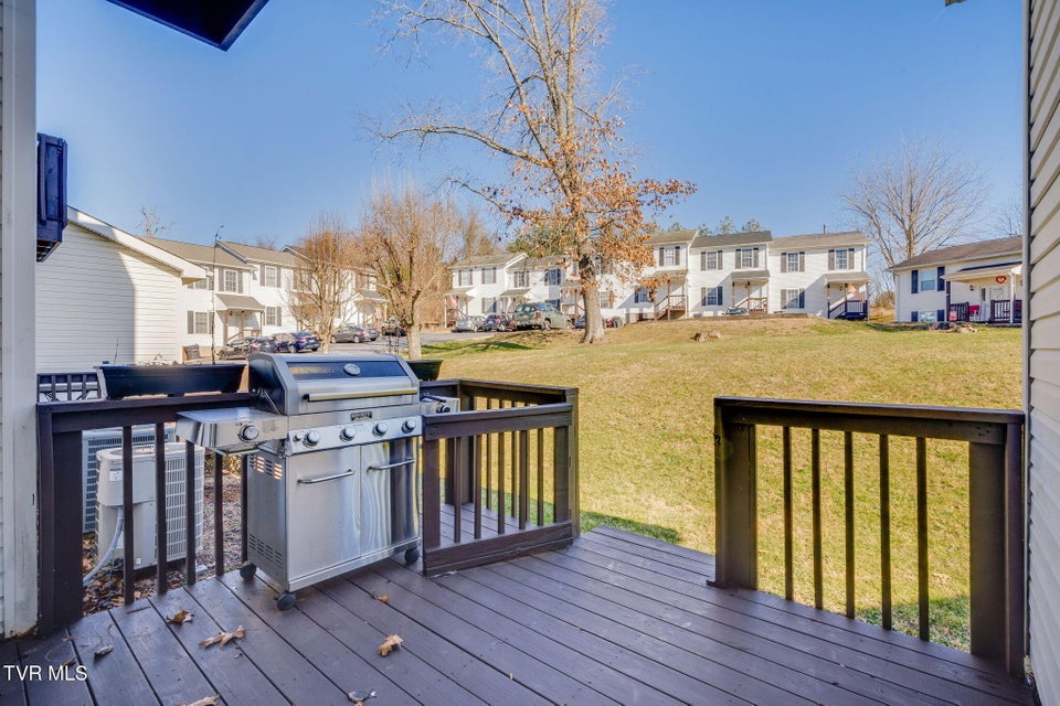 Photo #25: 2023 Weaver Pike