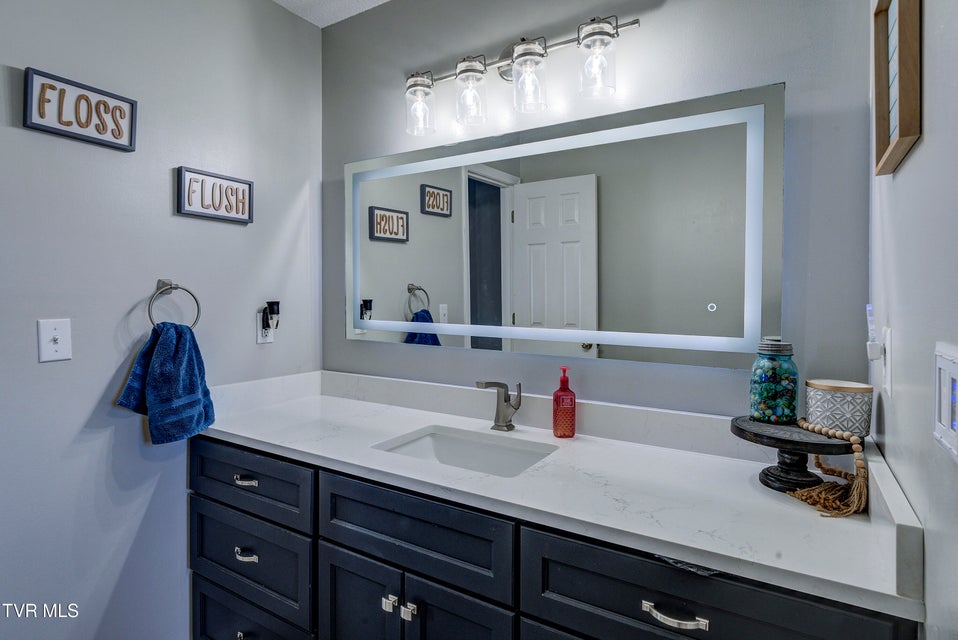 Photo #54: 308 Autumn Circle