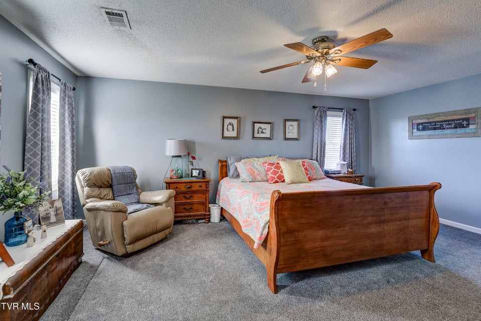 Photo #56: 308 Autumn Circle