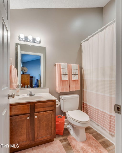 Photo #20: 1809 Lakeview Drive