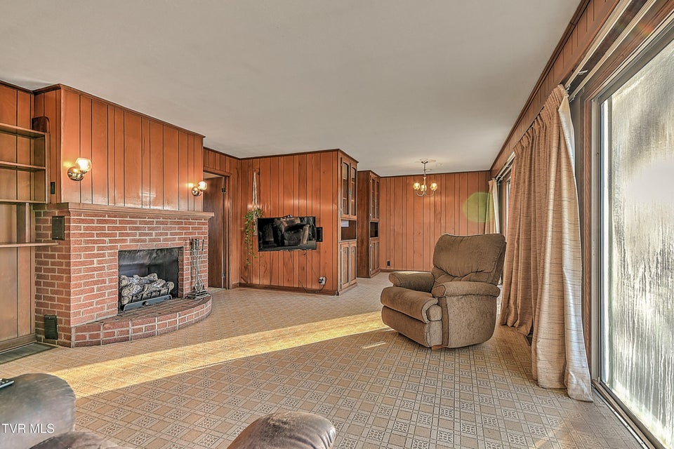 Photo #38: 461 Kincheloe Road