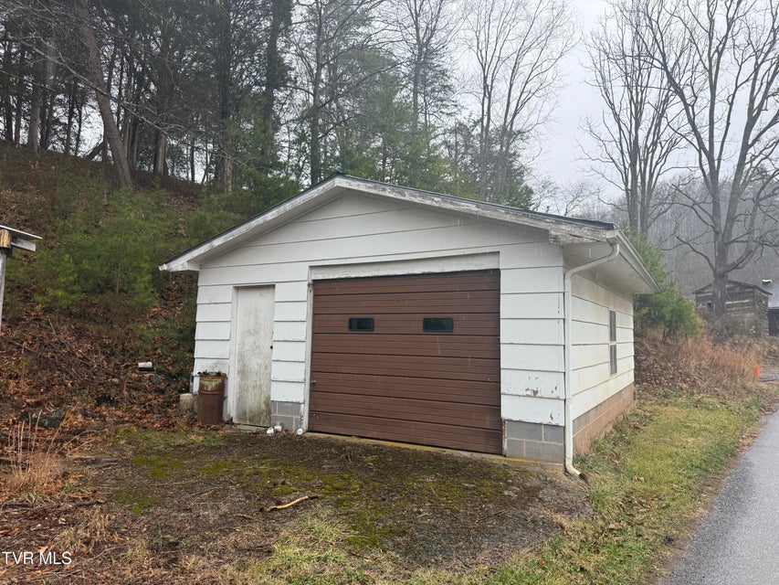 Photo #5: 114 Pearl Bowers Road