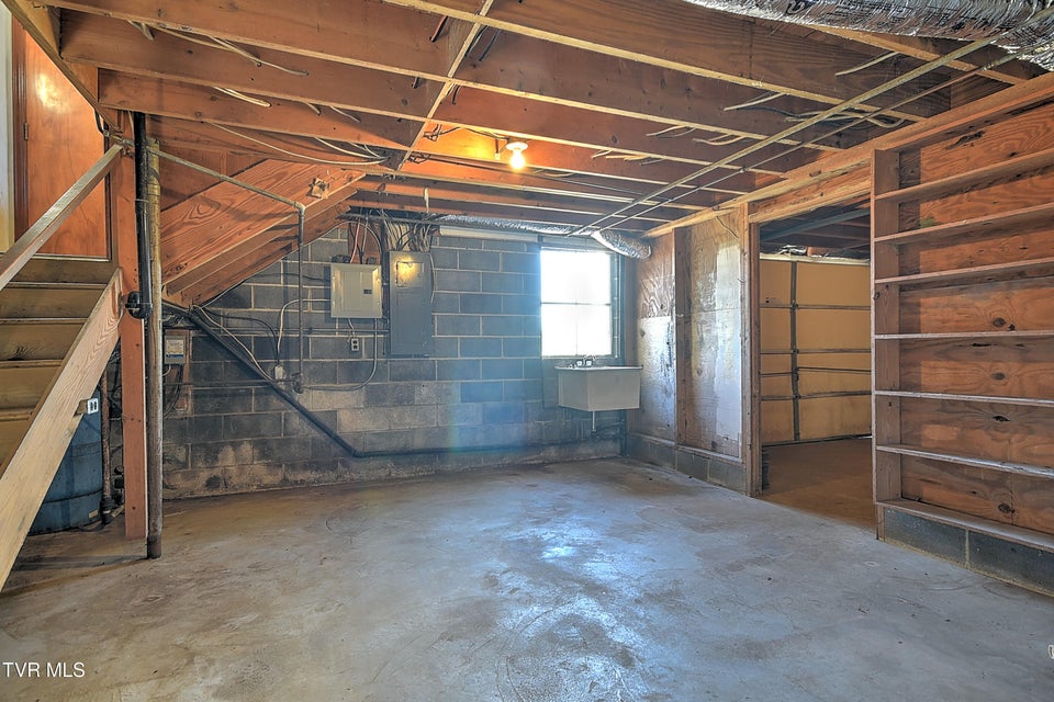 Photo #61: 461 Kincheloe Road