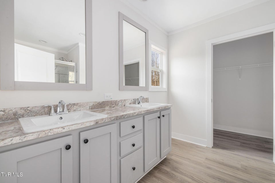 Photo #24: 3253 Avoca Road