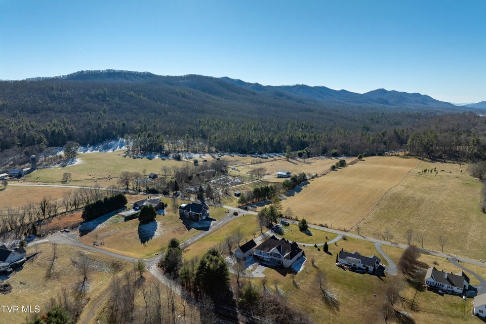 Photo #16: 1738 Harbin Hill Road