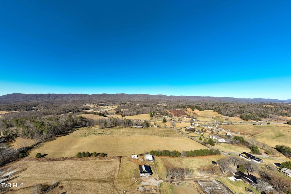 Photo #33: 1738 Harbin Hill Road