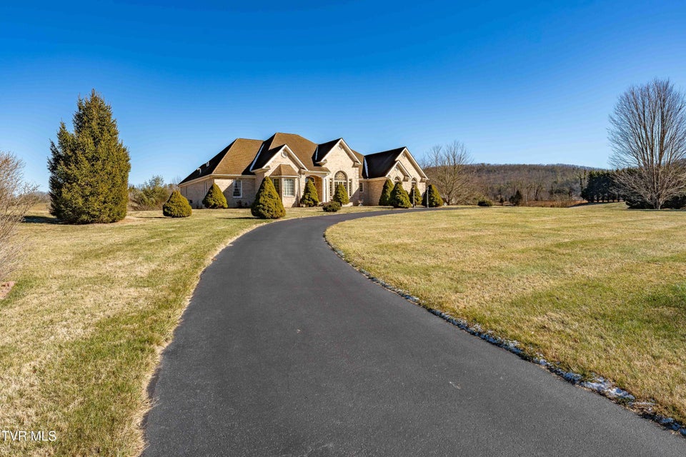 Photo #72: 1738 Harbin Hill Road