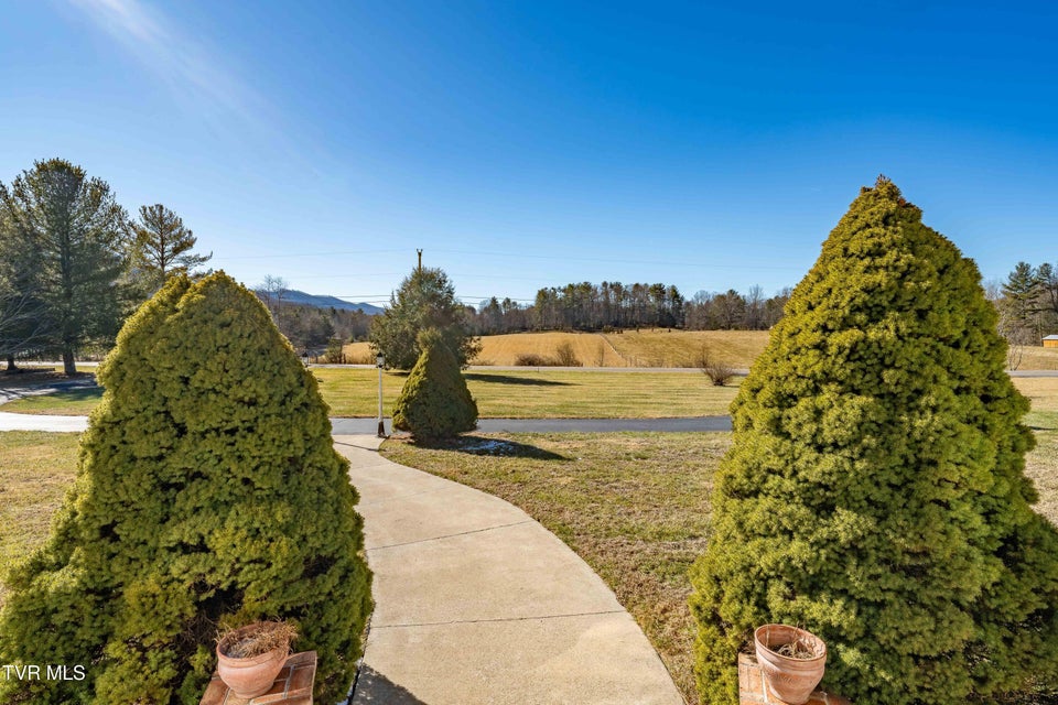 Photo #79: 1738 Harbin Hill Road