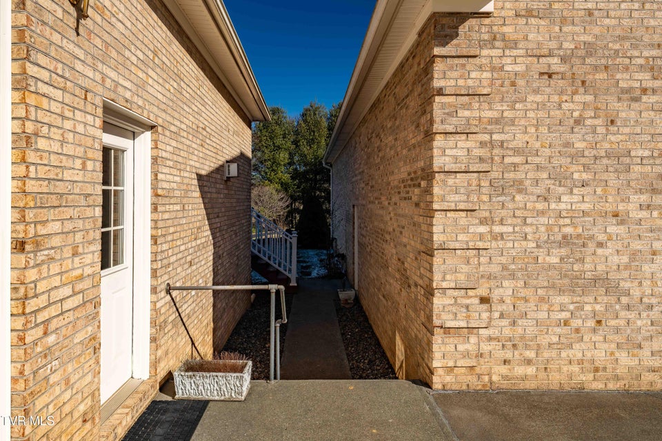 Photo #82: 1738 Harbin Hill Road