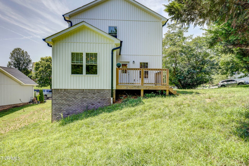 Photo #5: 872 Ava Drive