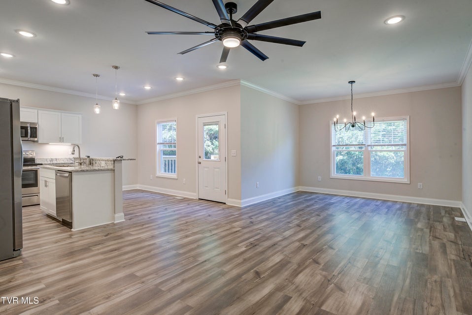 Photo #9: 872 Ava Drive