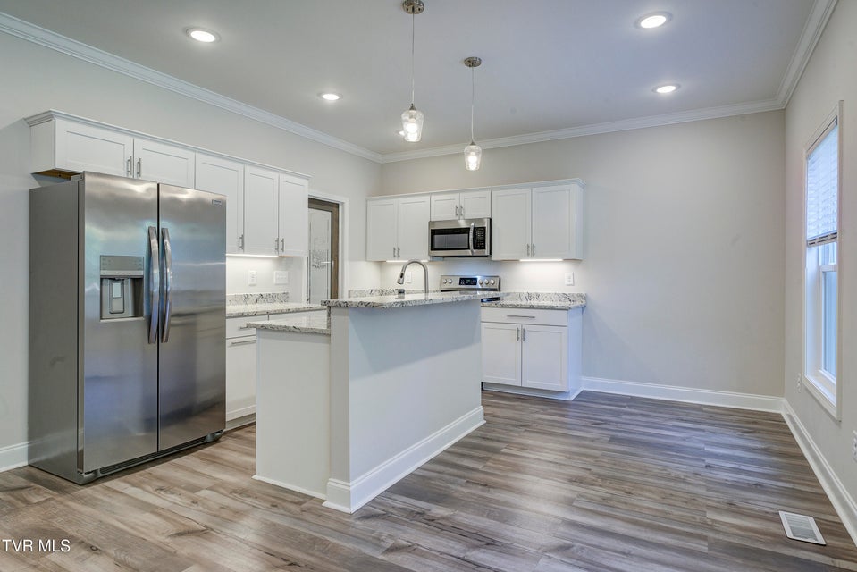 Photo #13: 872 Ava Drive