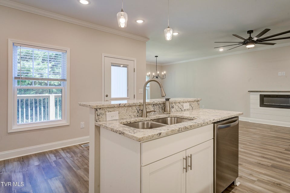 Photo #17: 872 Ava Drive