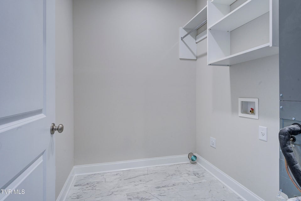 Photo #27: 872 Ava Drive