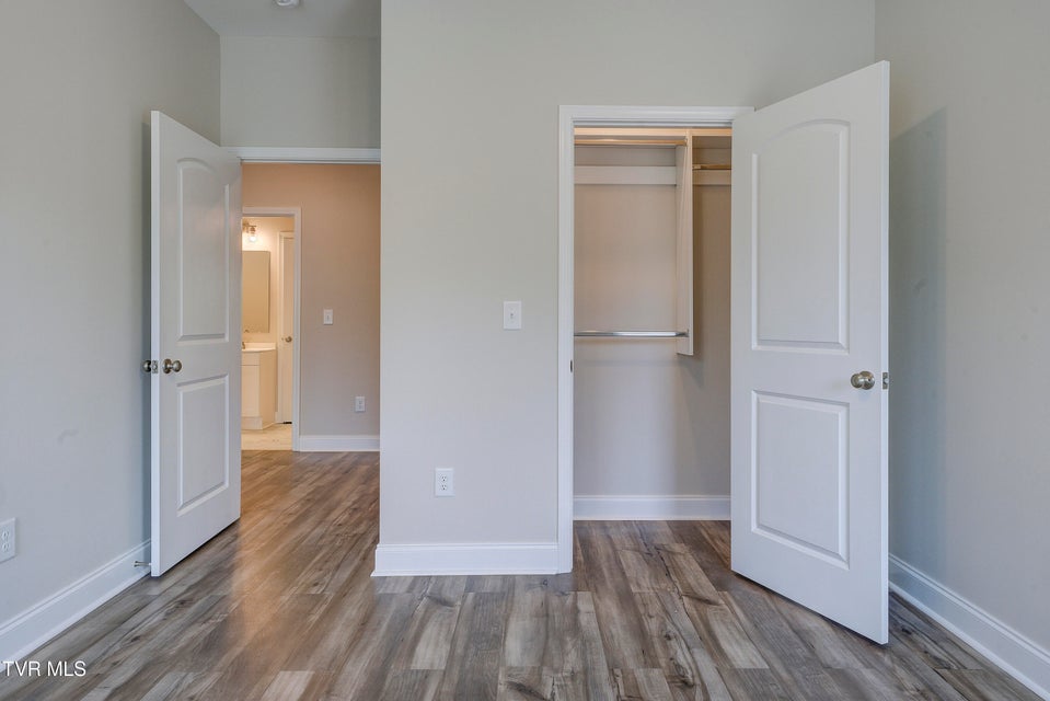 Photo #33: 872 Ava Drive