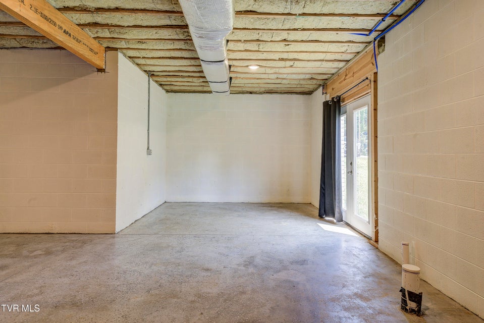 Photo #37: 872 Ava Drive