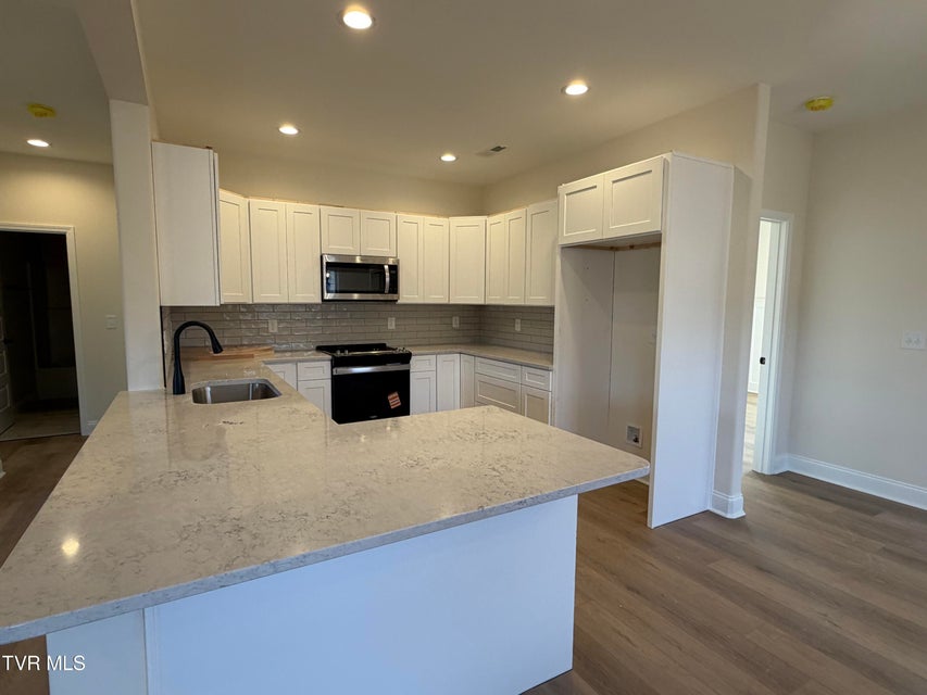 Photo #4: 144 Ervin Loop