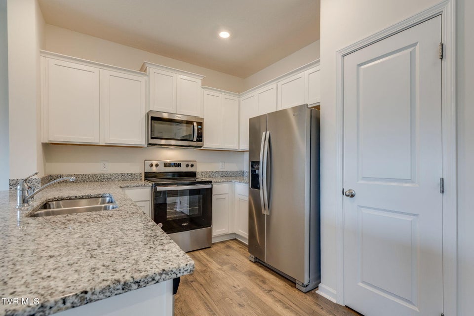 Photo #11: 30 Moon Rock Court