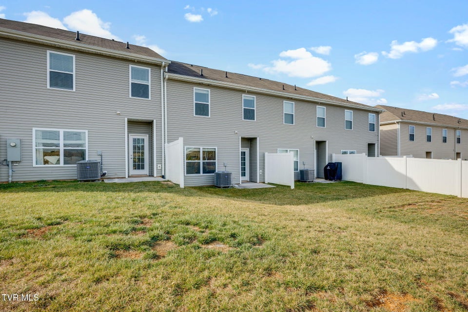 Photo #28: 30 Moon Rock Court