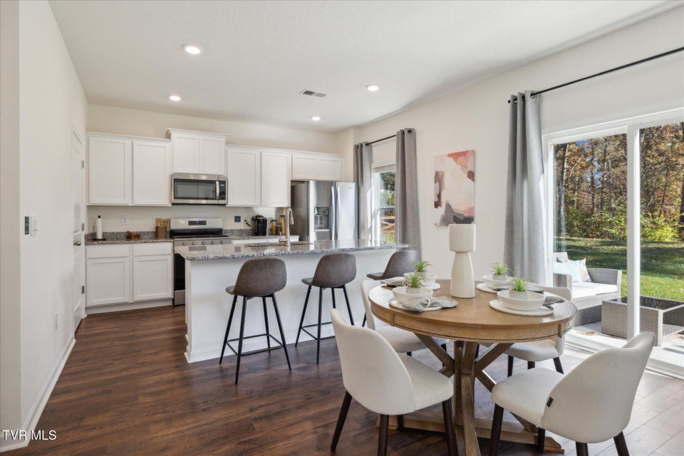 Photo #5: 367 Alta Tree Blvd 