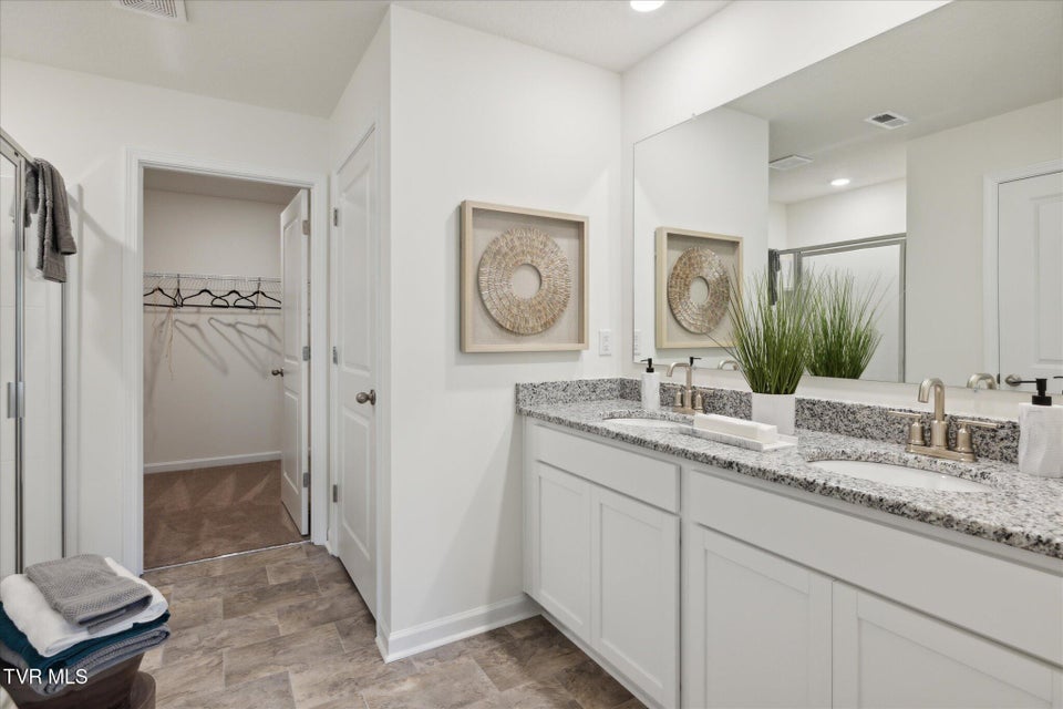 Photo #20: 367 Alta Tree Blvd 