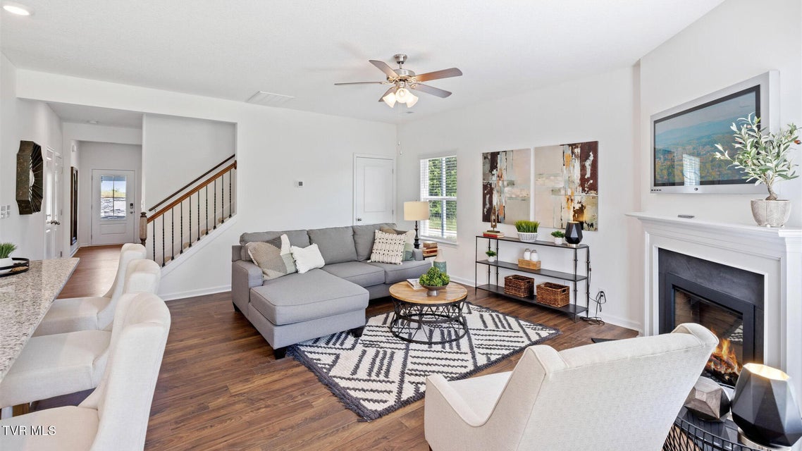 Photo #6: 371 Alta Tree Blvd 