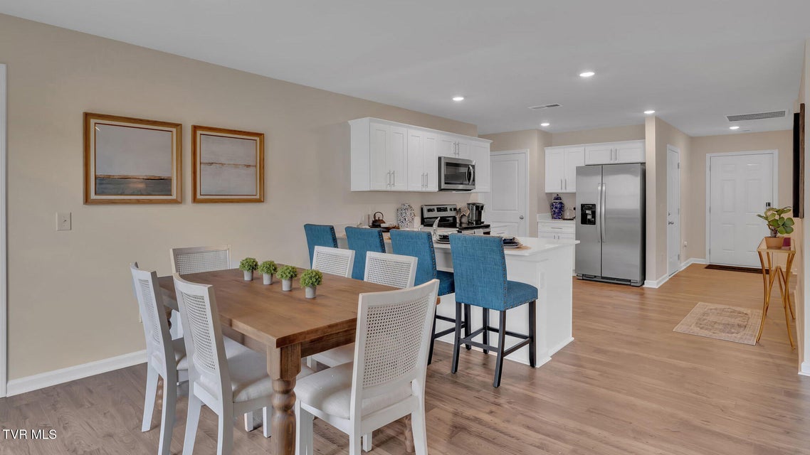 Photo #5: 126 Mint Court 