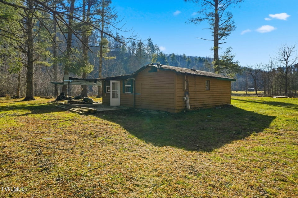 Photo #21: 8485 Highway 91 N 