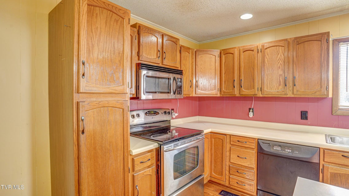 Photo #19: 310 Winegate Road