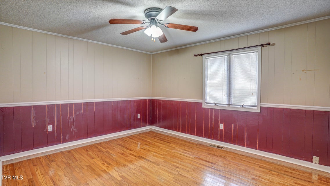 Photo #26: 310 Winegate Road