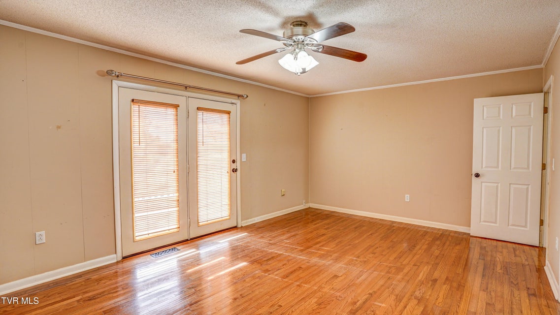 Photo #34: 310 Winegate Road