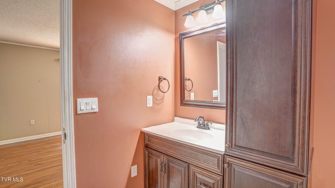 Photo #38: 310 Winegate Road