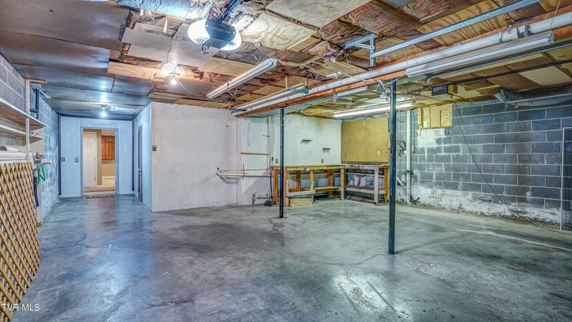 Photo #48: 310 Winegate Road